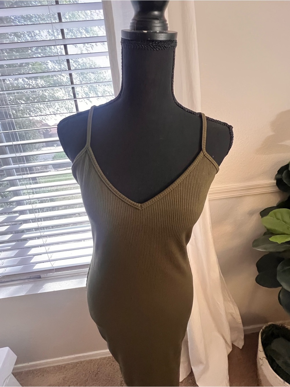 Windsor Olive Ribbed V-Neck dress
